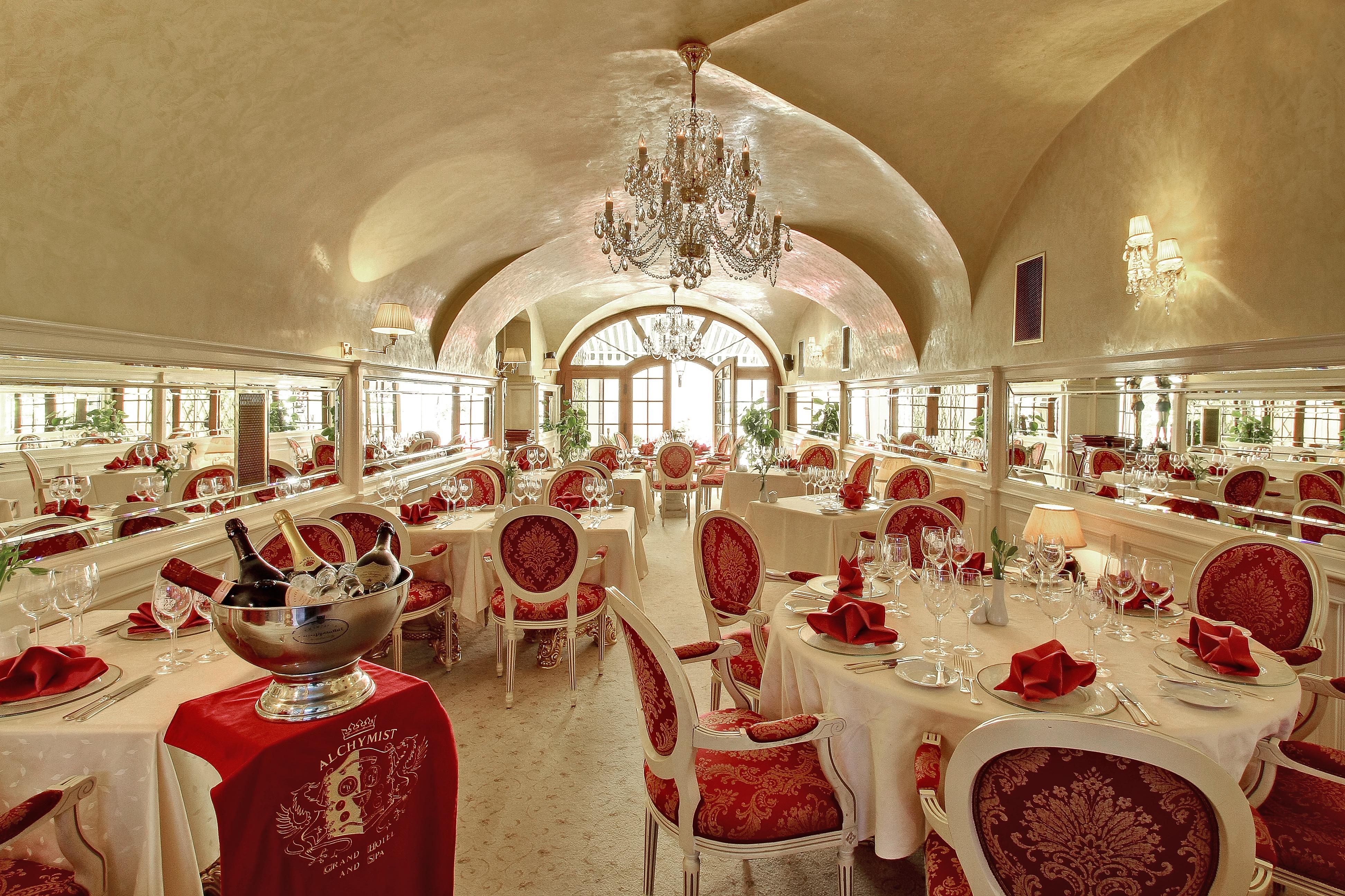 Alchymist Grand Hotel And Spa - Preferred Hotels & Resorts Прага Ресторан фото