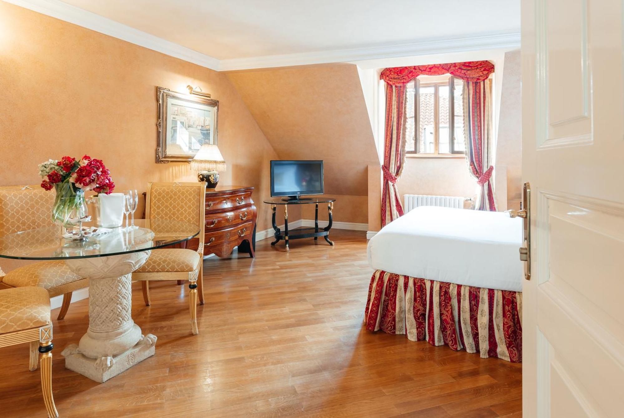 Alchymist Grand Hotel And Spa - Preferred Hotels & Resorts Прага Екстер'єр фото